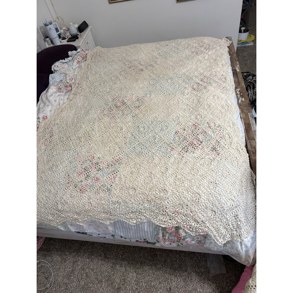 Vintage Hand Crochetedโ Tablecloth/Coverlet 58" x 46" Shabby Chic Farmhouse